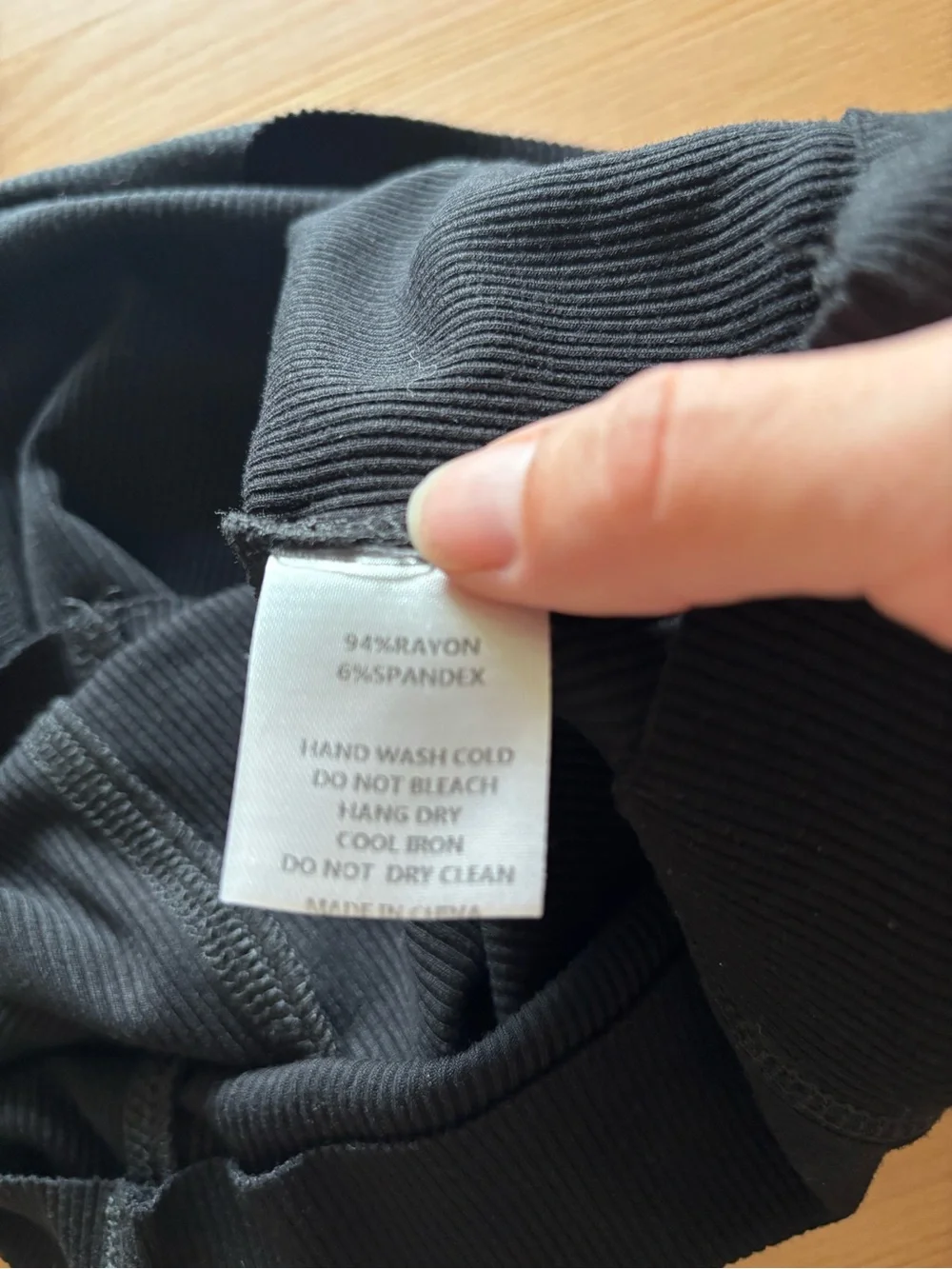 Mod Ref Black Ribbed Top - Picture 4 of 5